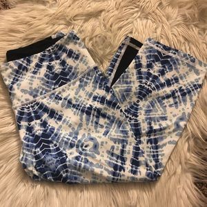 Victoria’s Secret Crop Leggings